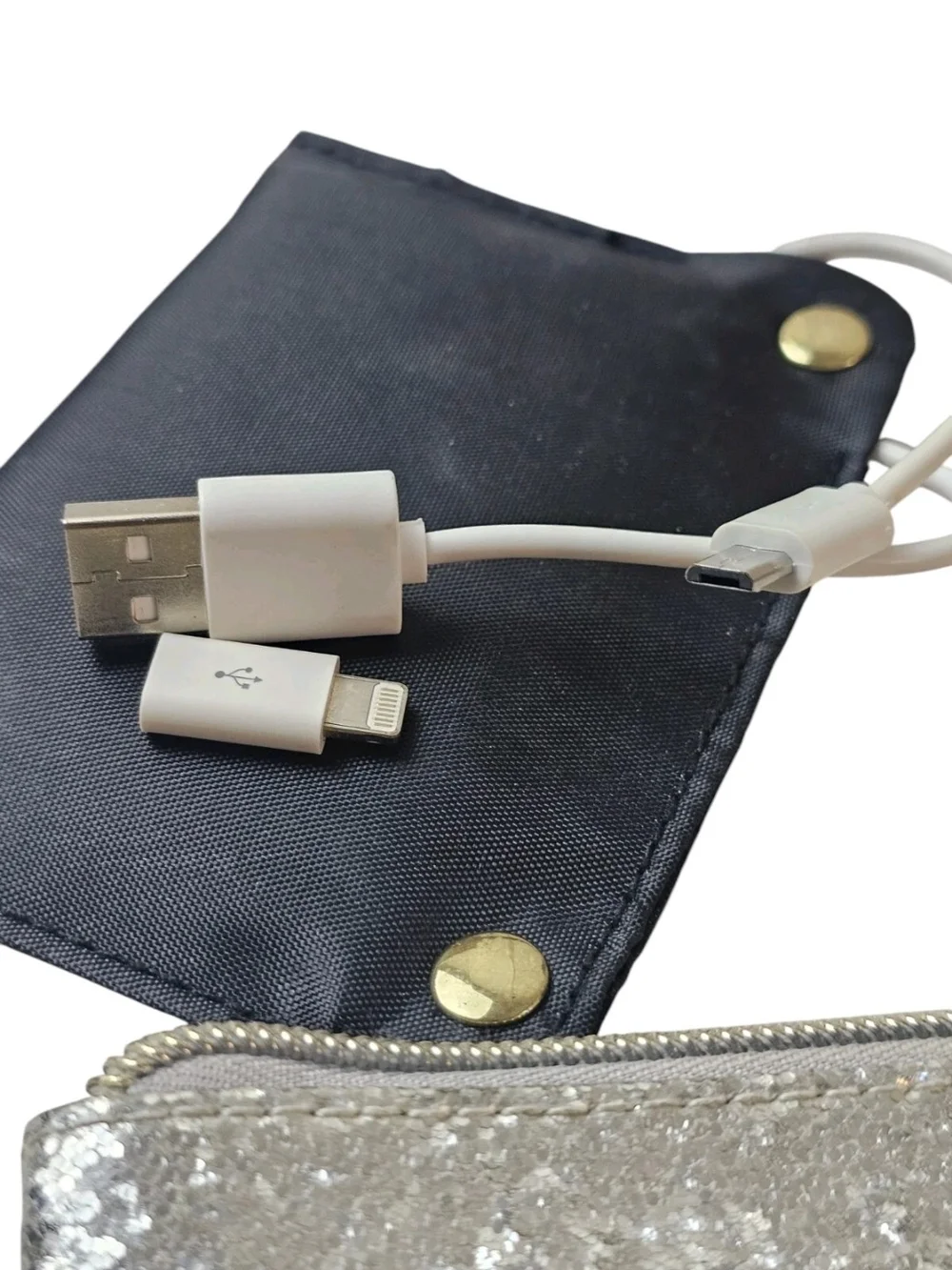 Liz Claborne Silver Glitter Wrist Wallet Phone Charger Battery USB Adapters Club
